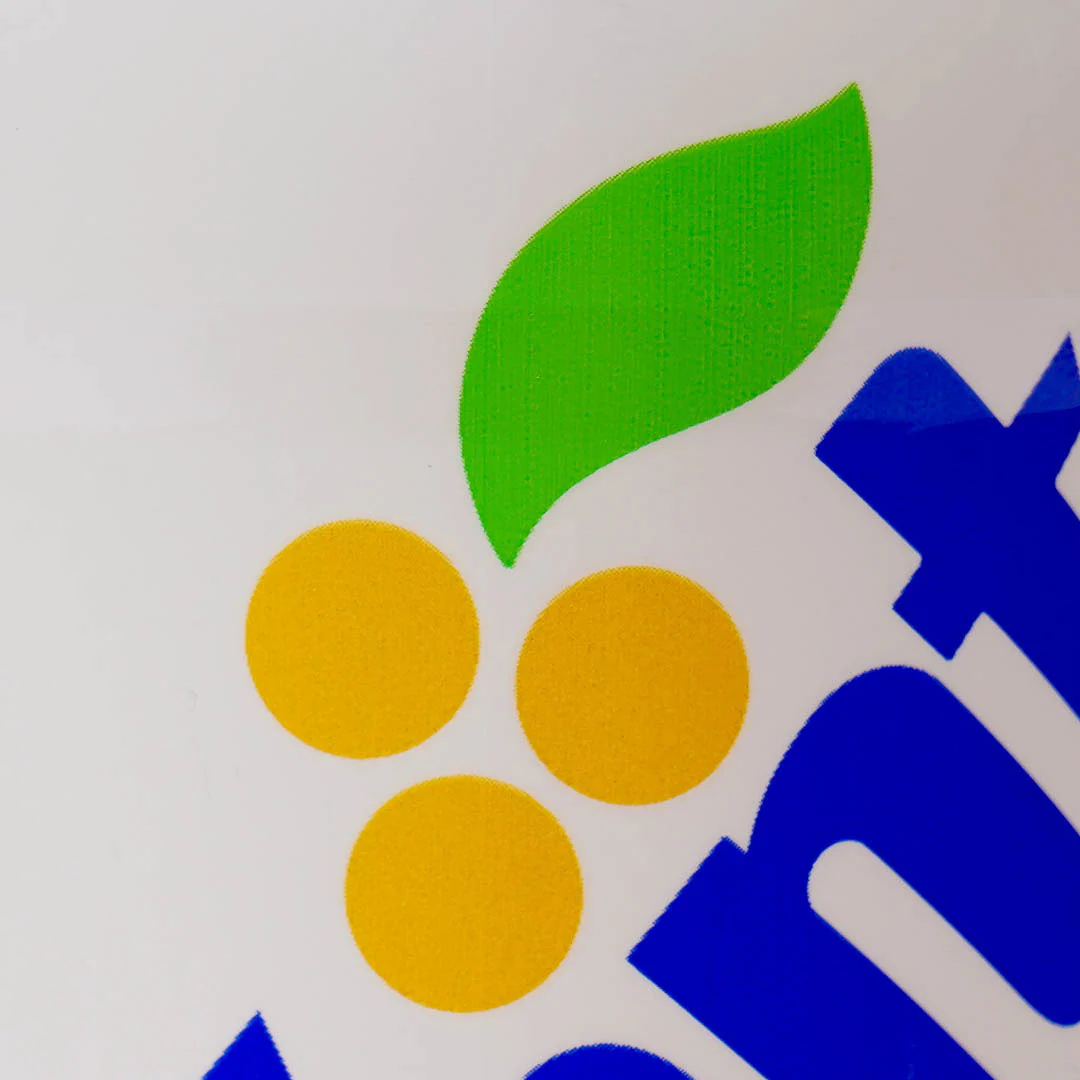 Fanta Golden Apple Soda - Image 3