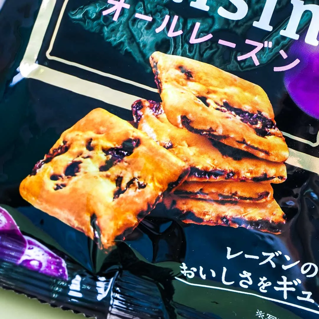 Tohato Hitokuchi All Raisin Biscuits - Image 2
