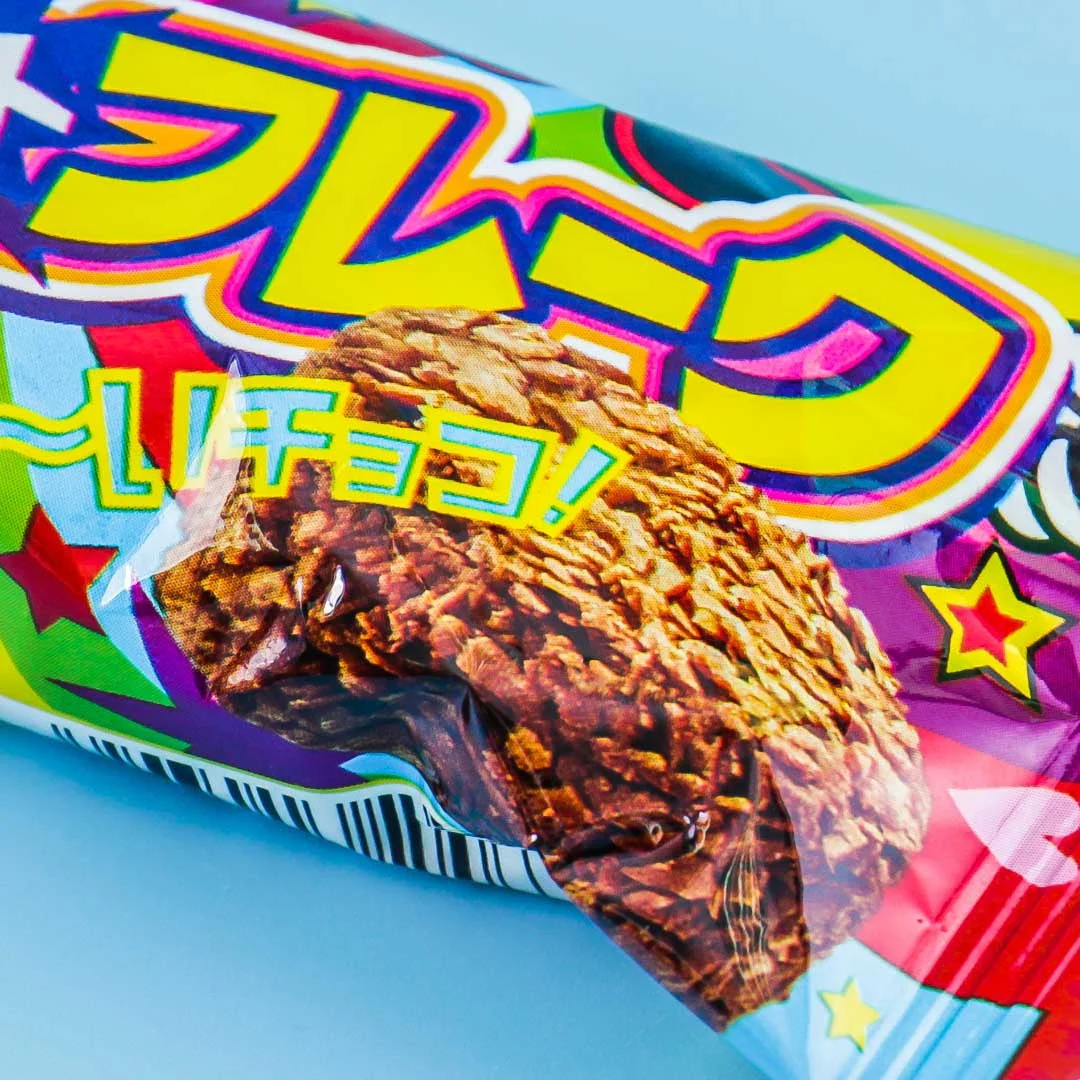 Yaokin Choco-Hit Flake Crispy Chocolate Snack - Image 2